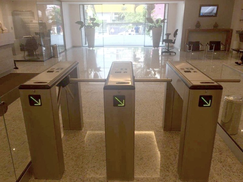 Conjunto Comercial com 1 sala 1 Banheiro 1 Copa 1 vaga Avenida Angélica - São Paulo - 