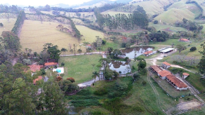 FAZENDA COM 321,8 HECTARES EM APARECIDA, S.P - APARECIDA - 