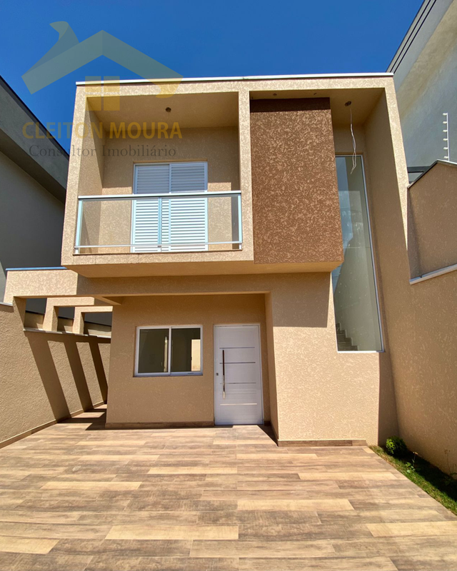 Casa com Piscina à Venda em Cajamar, no Portal dos Ipês Rua das Alpinias Cajamar - 