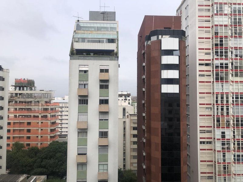 3 dormitórios sendo 1 suíte, 2 vagas,  120M² Alameda Jaú São Paulo - 
