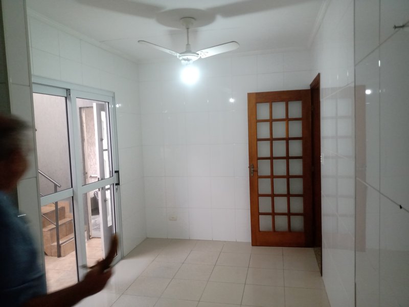 CASA NO PARQUE INDUSTRIAL EM SÃO JOSÉ DOS CAMPOS, S.P - São José dos Campos - 