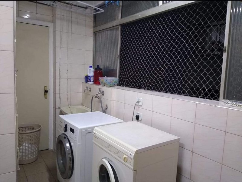 4 dorm, 1 suíte + 1 banheiro social, lavabo1 vaga 100m² Rua Baronesa de Itu São Paulo - 