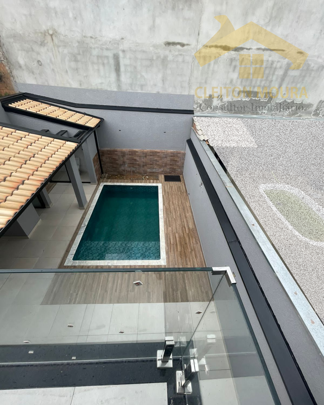 Casa com Piscina à Venda em Cajamar, no Portal dos Ipês Rua das Cravinas Cajamar - 