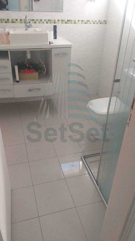 Apartamento para Locação de 3 dormitórios - Enseada - Guarujá/SP - Guarujá - 