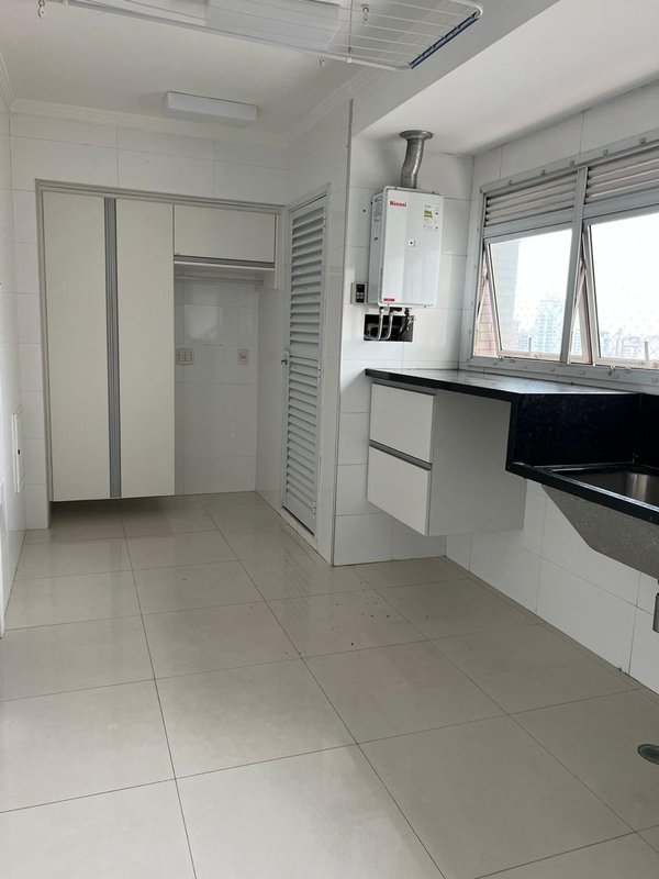 Apartamento na saúde 4 dorm 2 suites 4 vagas 205m² Alameda dos Guatás São Paulo - 