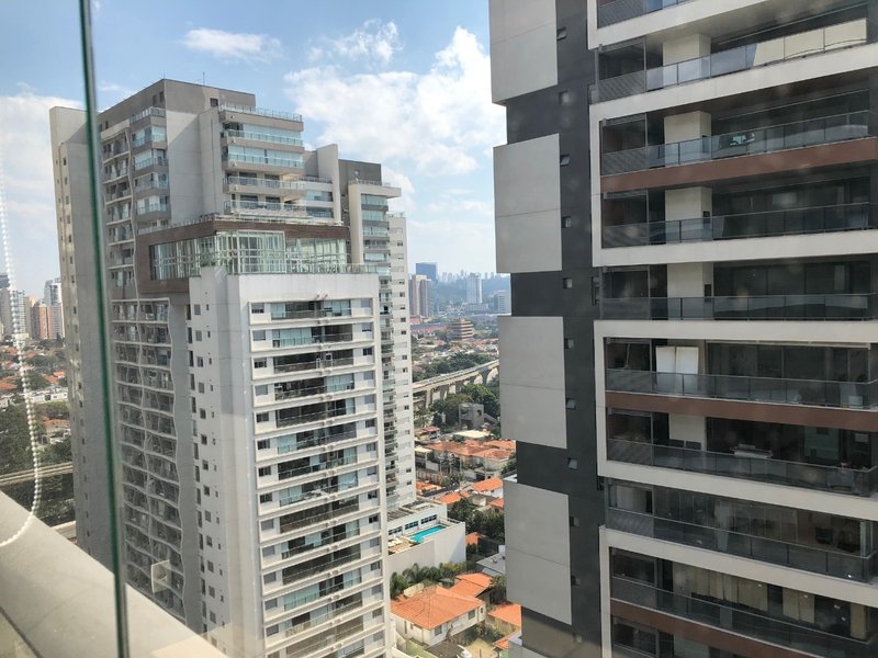 43,3m úitl   dorm  1 suite   1 vaga  1 varanda Rua Nova York São Paulo - 