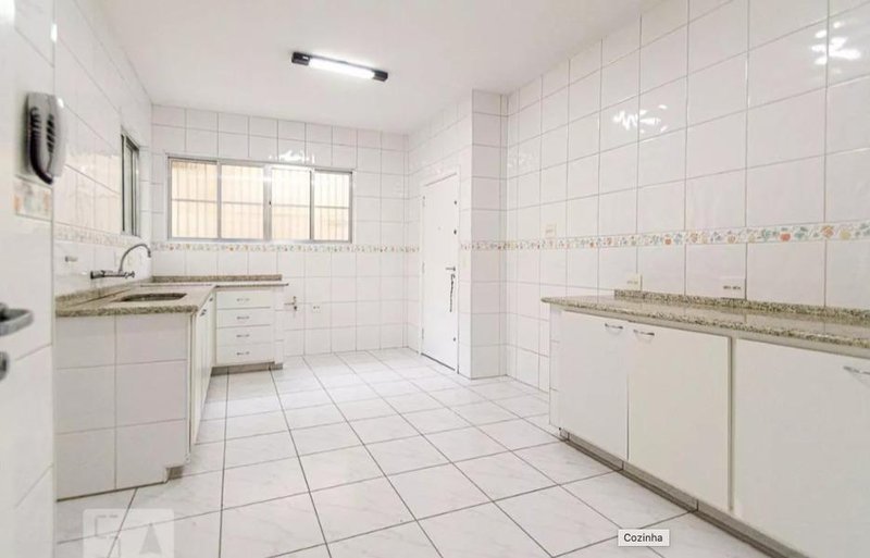 3 dormitórios, 2 suítes, 3 banheiros, sala de jantar, lavanderia 150m² Praça Amadeu Amaral São Paulo - 