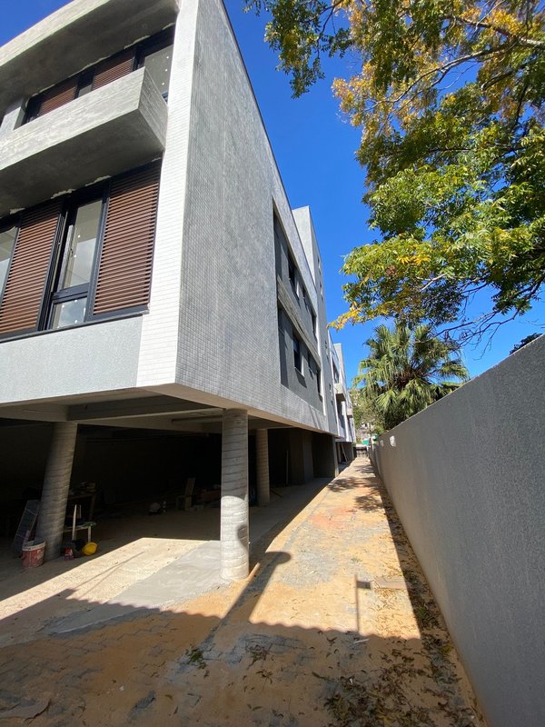 Apartamento Condomínio Amitié Apto 302 66m² 2D Landel de Moura Porto Alegre - 