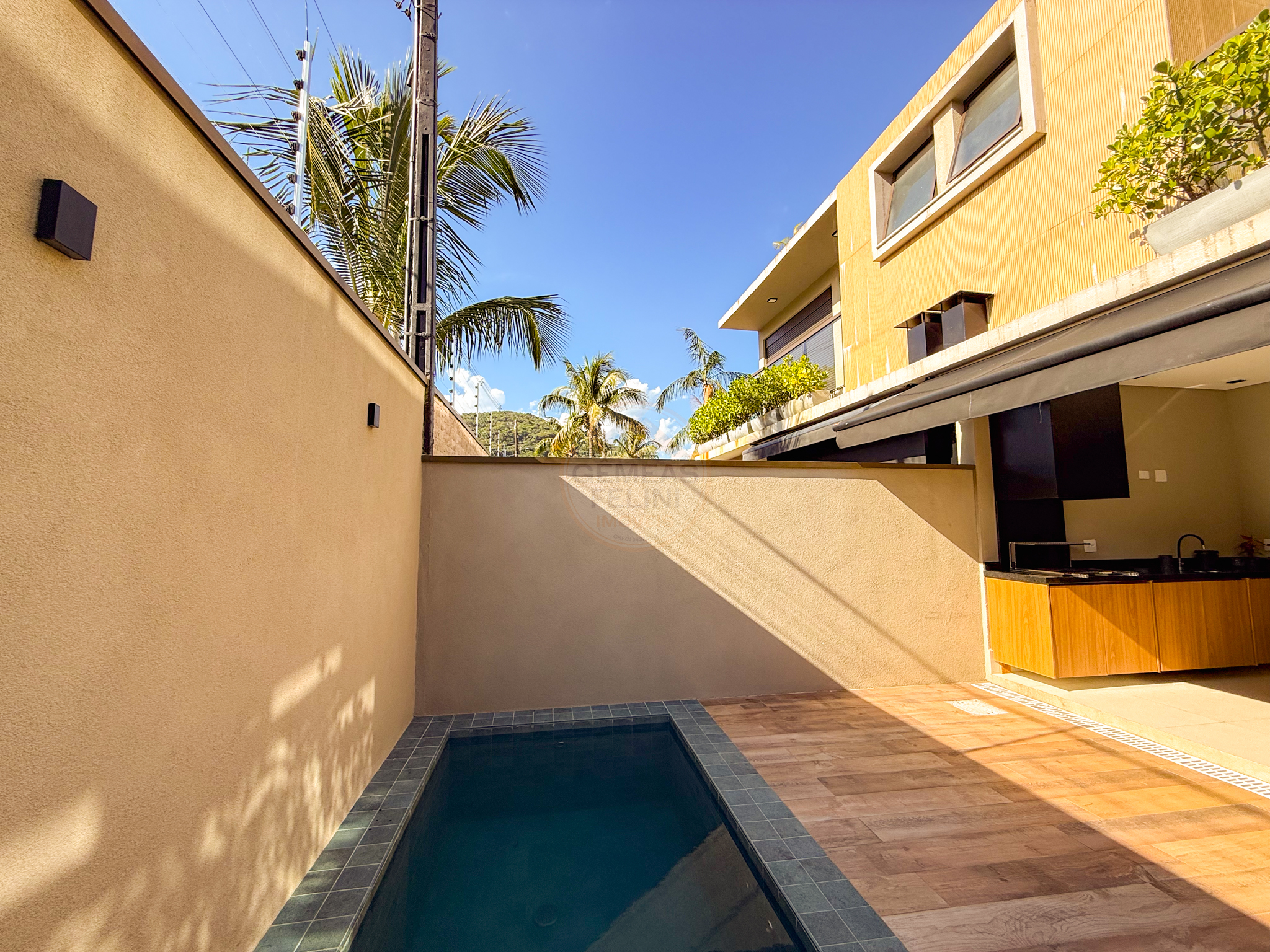 Condom&iacute;nio Perto da Praia e Sofisticado na Praia de Juquehy - VENDA  São Sebastião - 