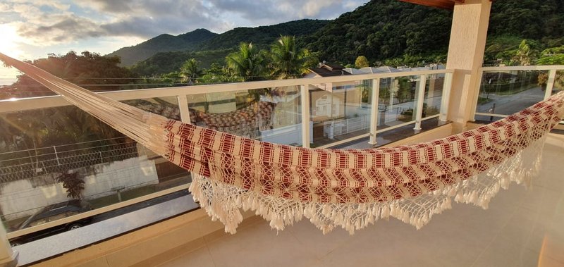 Casa em condomínio com 4 suítes e Piscina Privativa - LOCAÇÃO DIÁRIA - São Sebastião - 