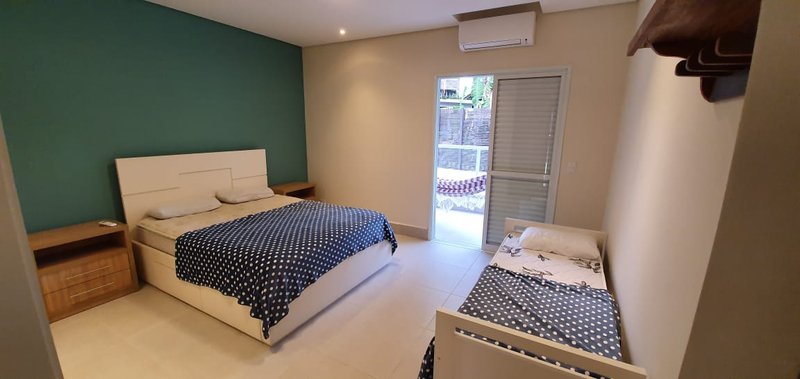 Casa em condomínio com 4 suítes e Piscina Privativa - LOCAÇÃO DIÁRIA - São Sebastião - 