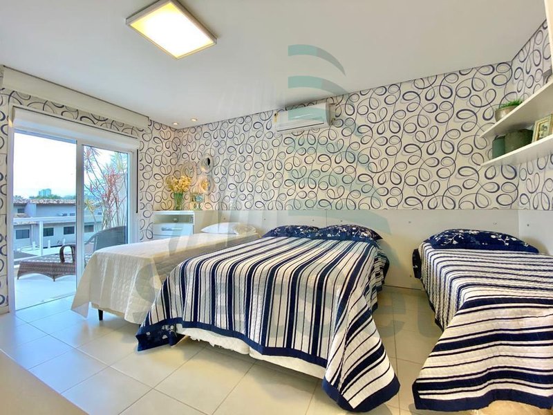 Casa em condomínio com 4 dormitórios sendo 4 suítes  - Enseada  - Guarujá/SP - Guarujá - 