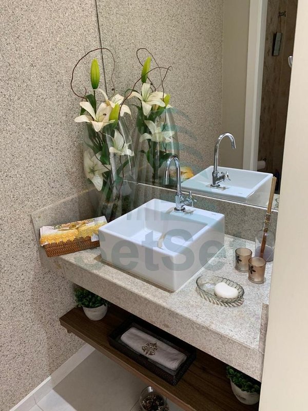 Casa em condomínio com 4 dormitórios sendo 4 suítes  - Enseada  - Guarujá/SP - Guarujá - 