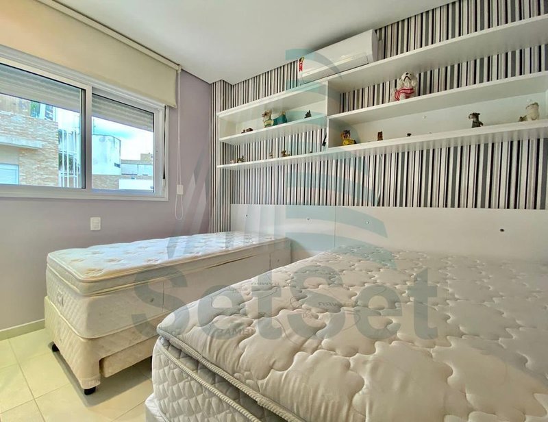 Casa em condomínio com 4 dormitórios sendo 4 suítes  - Enseada  - Guarujá/SP - Guarujá - 