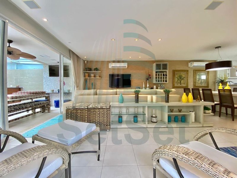 Casa em condomínio com 4 dormitórios sendo 4 suítes  - Enseada  - Guarujá/SP - Guarujá - 