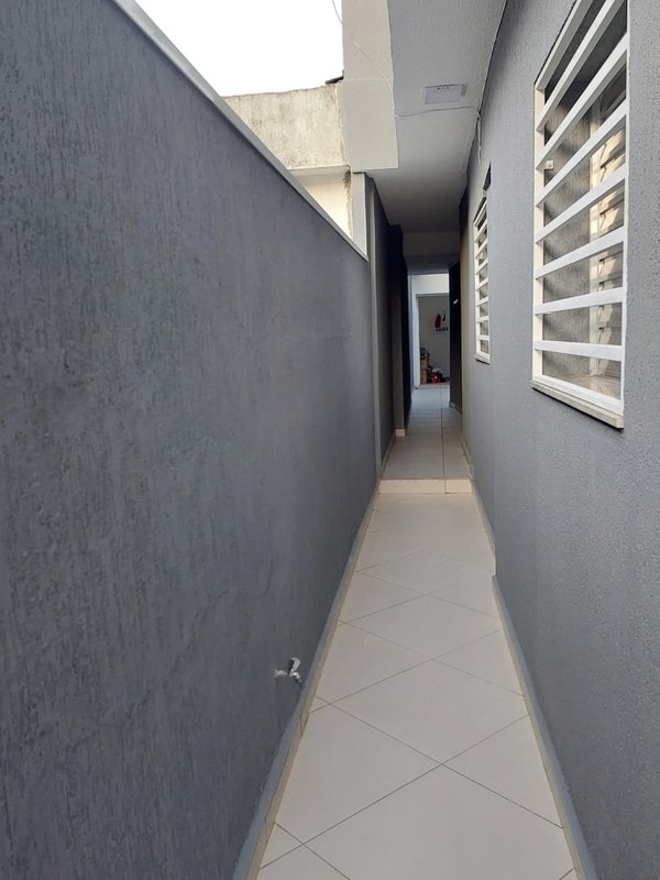 2 dorms, 1 banheiro, 1 sala, 2 vagas, 170 m² Rua Imbocuí São Paulo - 