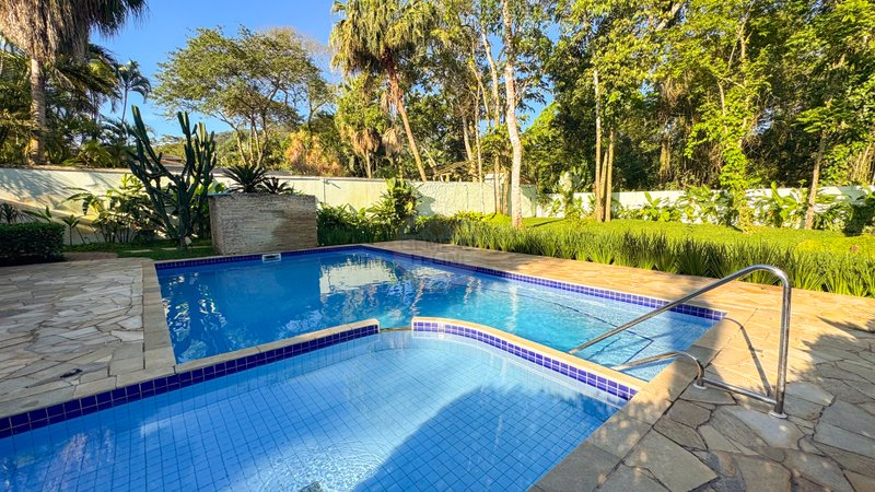 Casa em condominio, ofuro e piscina privativa e Localiza&ccedil;&atilde;o Privilegiada - DI&Aacute;RIA  São Sebastião - 