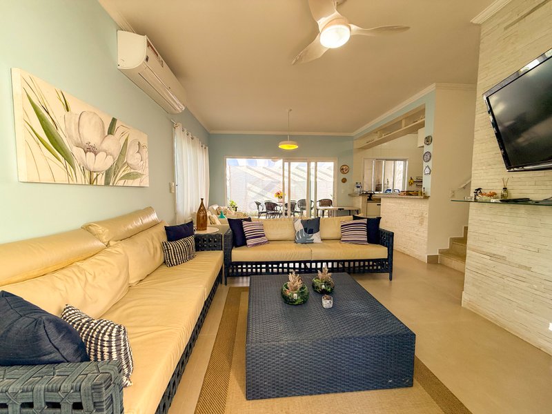 Casa em condominio, ofuro e piscina privativa e Localiza&ccedil;&atilde;o Privilegiada - DI&Aacute;RIA  São Sebastião - 