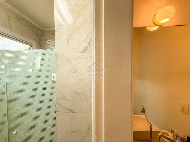 Casa em condominio, ofuro e piscina privativa e Localiza&ccedil;&atilde;o Privilegiada - DI&Aacute;RIA  São Sebastião - 