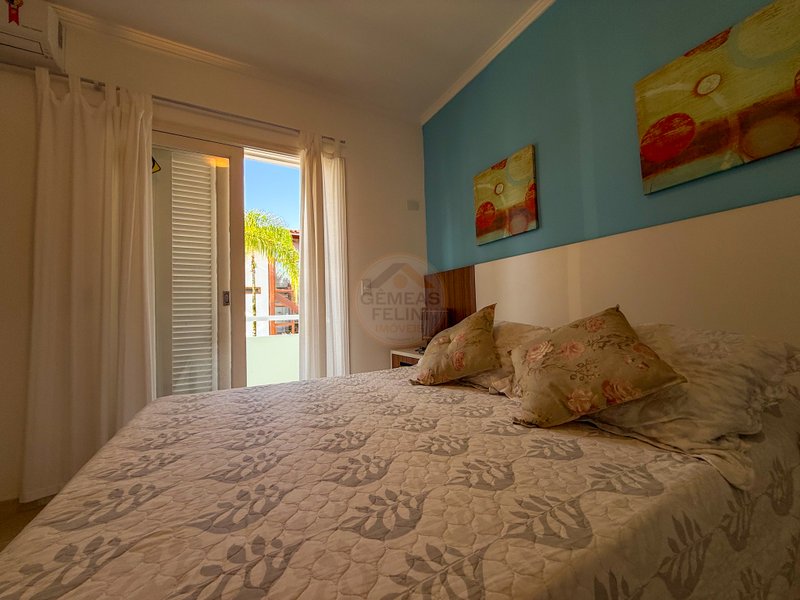 Casa em condominio, ofuro e piscina privativa e Localiza&ccedil;&atilde;o Privilegiada - DI&Aacute;RIA  São Sebastião - 