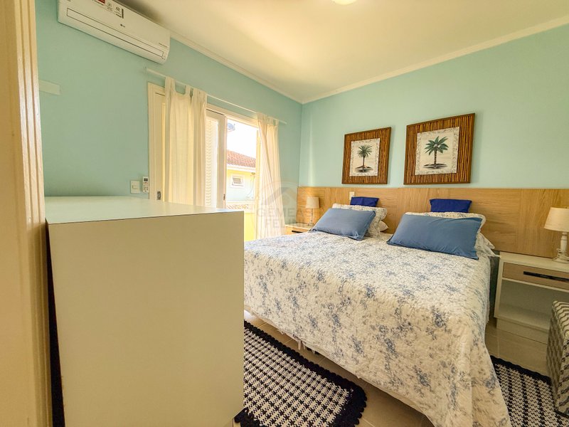 Casa em condominio, ofuro e piscina privativa e Localiza&ccedil;&atilde;o Privilegiada - DI&Aacute;RIA  São Sebastião - 