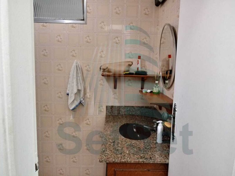 Apartamento para Venda e  Locação de 1 dormitório - Enseada - Guarujá/SP  Guarujá - 