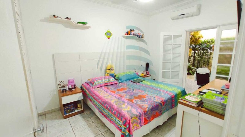 Casa com 3 dormitórios sendo 1 suíte para Venda ou Locação - Enseada - Guarujá/SP - Guarujá - 