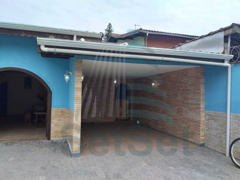 Casa 3 dormitórios sendo 1 suíte para locação ou venda - Praia do Pernambuco - Guarujá/SP - Guarujá - 