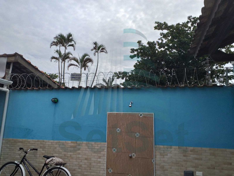 Casa 3 dormitórios sendo 1 suíte para locação ou venda - Praia do Pernambuco - Guarujá/SP - Guarujá - 