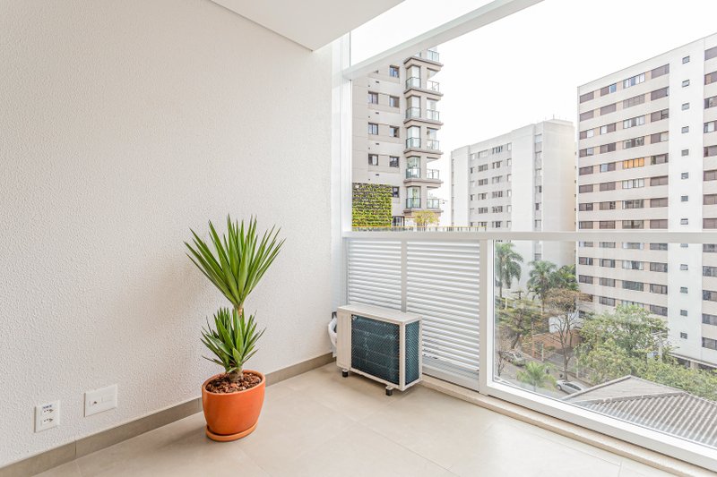 Apartamento mobiliado com varanda na Vila Madalena Rua José Augusto Penteado São Paulo - 