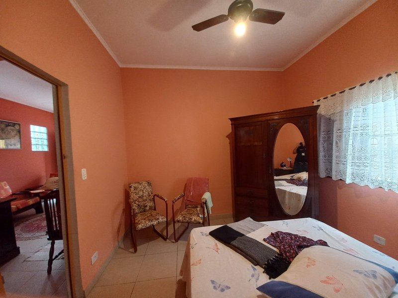 Casa Térrea, 3 dormitório sendo 1 suite, proximo a Praia Aviação, Praia Grande - SP Avenida Luzia Encarnação Vidal Praia Grande - 