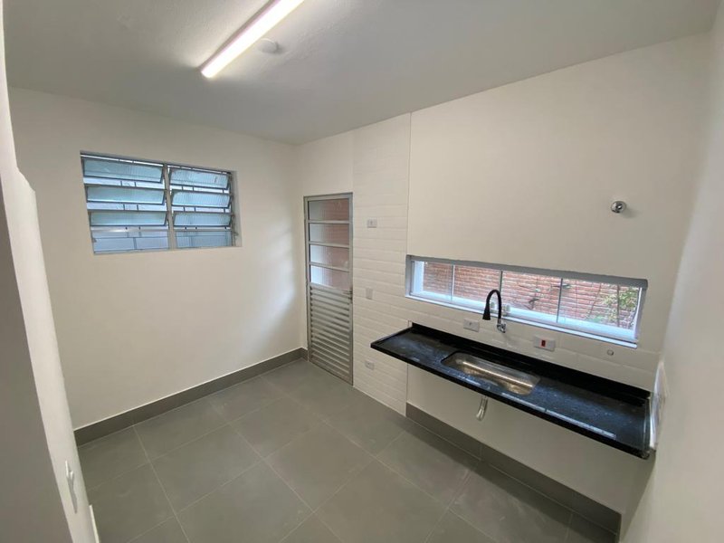 2 dorm, 1 vaga, 2 banheiros, 92m² Rua Bento Barbosa São Paulo - 
