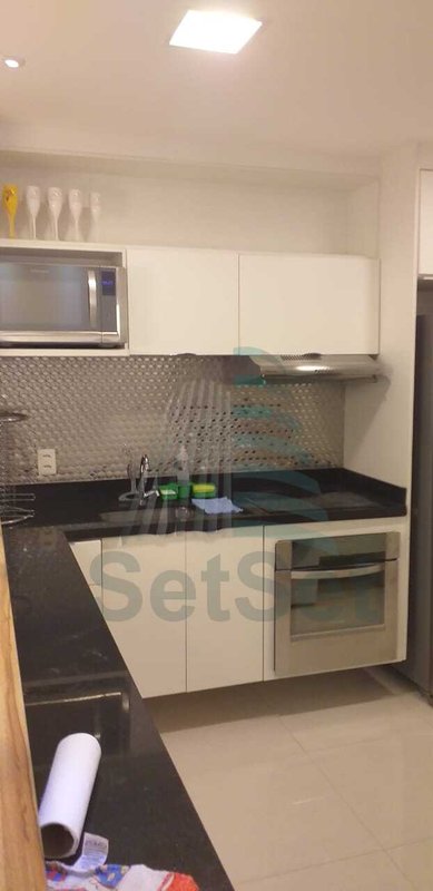 Imóvel em condomínio de frente para o mar - Enseada -Guarujá/SP - Guarujá - 