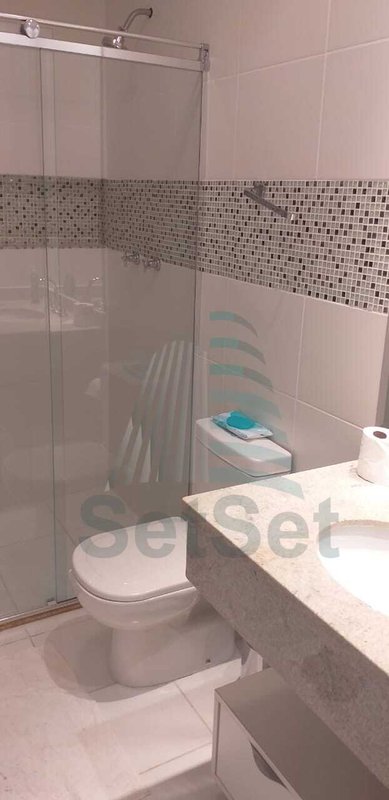 Imóvel em condomínio de frente para o mar - Enseada -Guarujá/SP - Guarujá - 
