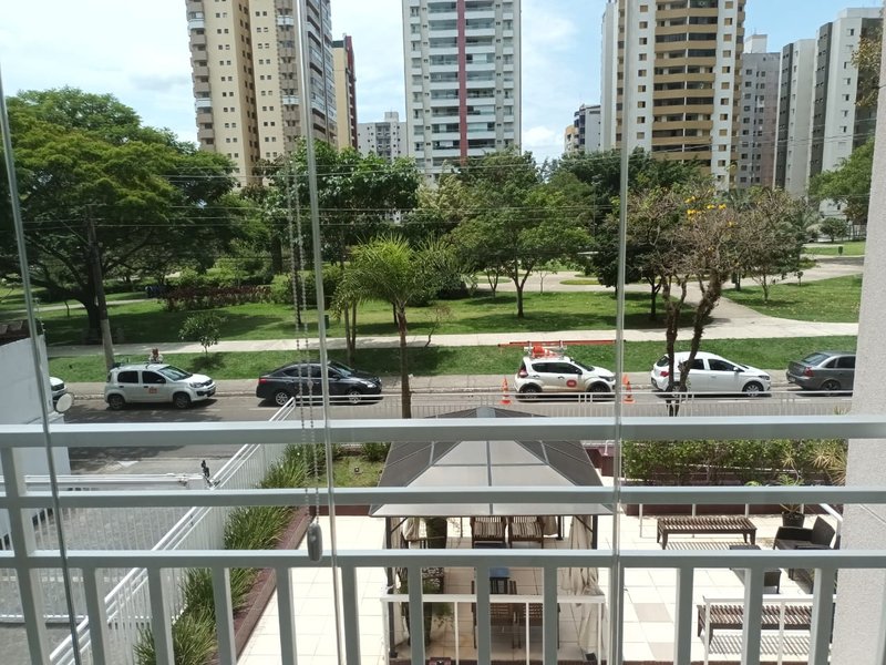 Apartamento mobiliado frente praça Rua Doutor Jorge de Oliveira Coutinho São José dos Campos - 