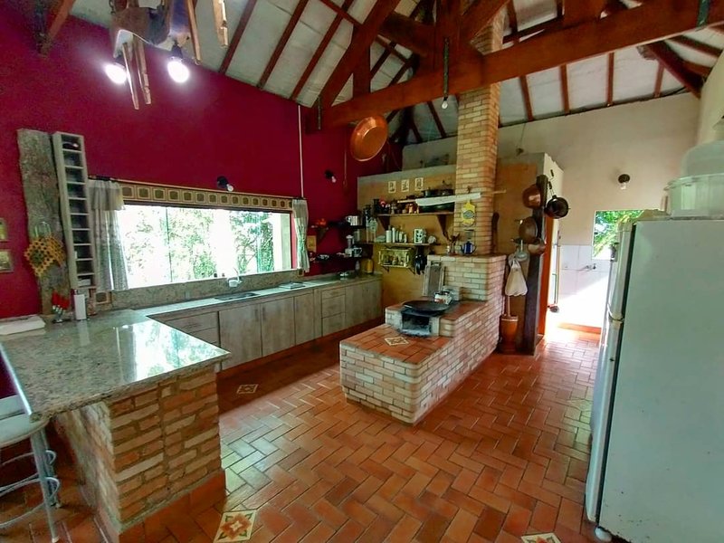 CHÁCARA COM 21.000 METROS EM MONTEIRO LOBATO, S.P - MONTEIRO LOBATO - 