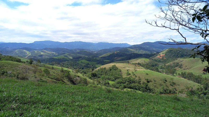 CHÁCARA COM 21.000 METROS EM MONTEIRO LOBATO, S.P - MONTEIRO LOBATO - 