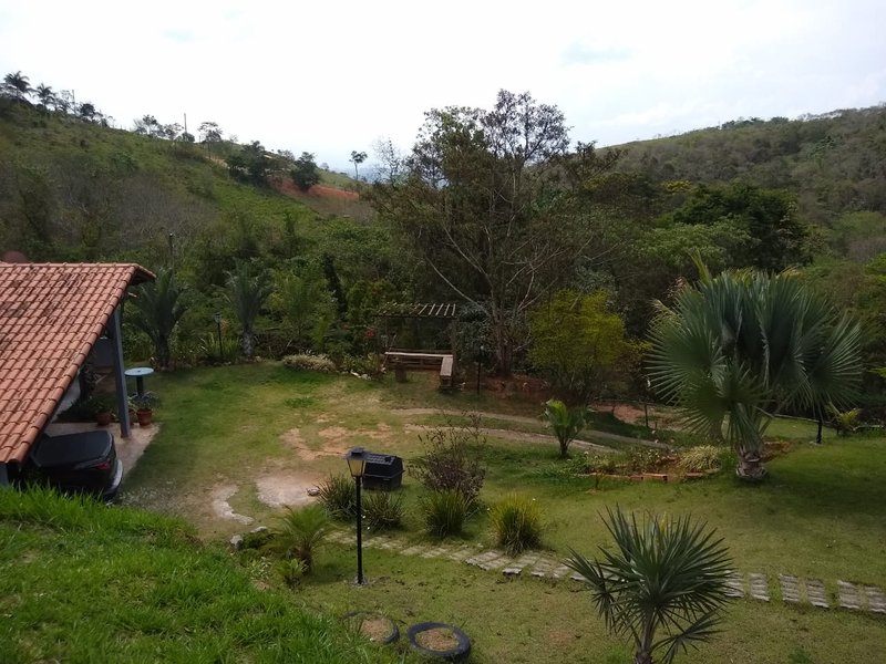 CHÁCARA COM 21.000 METROS EM CAÇAPAVA, S.P - Caçapava - 