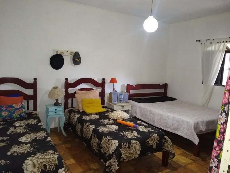 CHÁCARA COM 21.000 METROS EM CAÇAPAVA, S.P - Caçapava - 