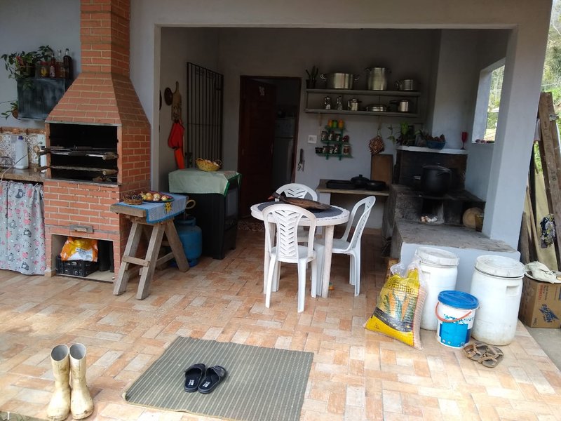 CHÁCARA COM 21.000 METROS EM CAÇAPAVA, S.P - Caçapava - 