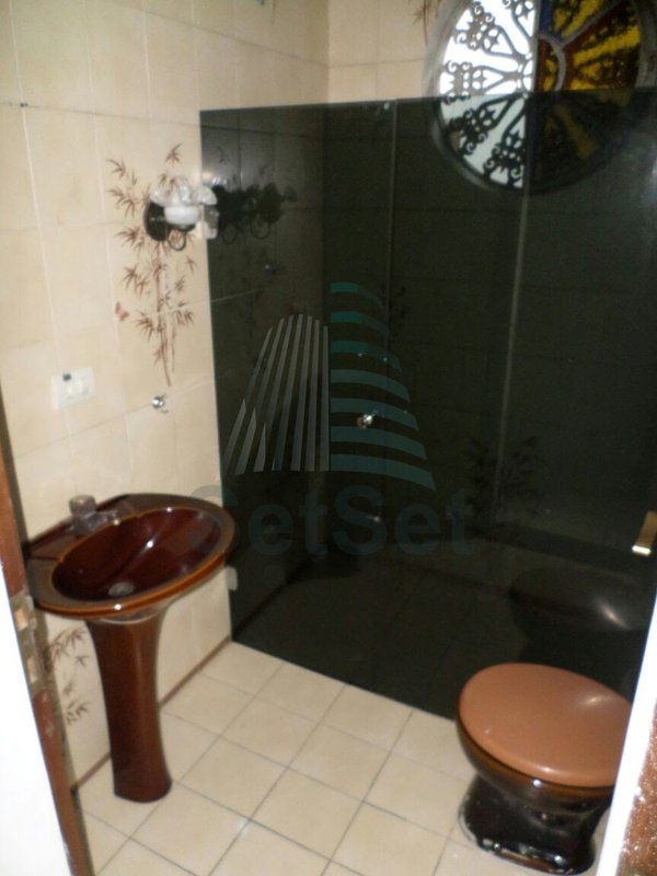 Sobrado com 4 dormitórios e parte comercial  - Centro - Guarujá/SP - Guarujá - 