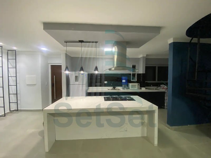 Cobertura Duplex a venda e locação - 5 dormitórios sendo 2 suítes  - Enseada - Guarujá/SP - Guarujá - 