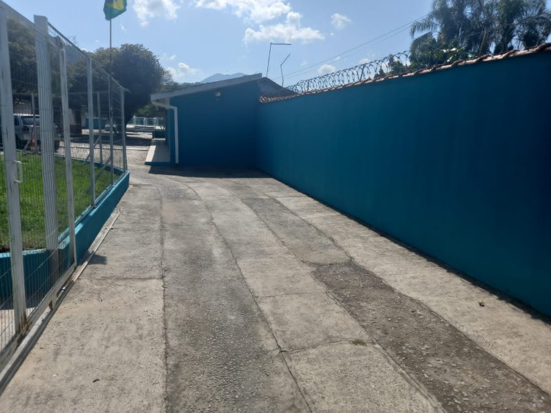 CHÁCARA COM 1.568 METROS NA REGIÃO DE PINDAMONHANGABA, S.P - Pindamonhangaba - 