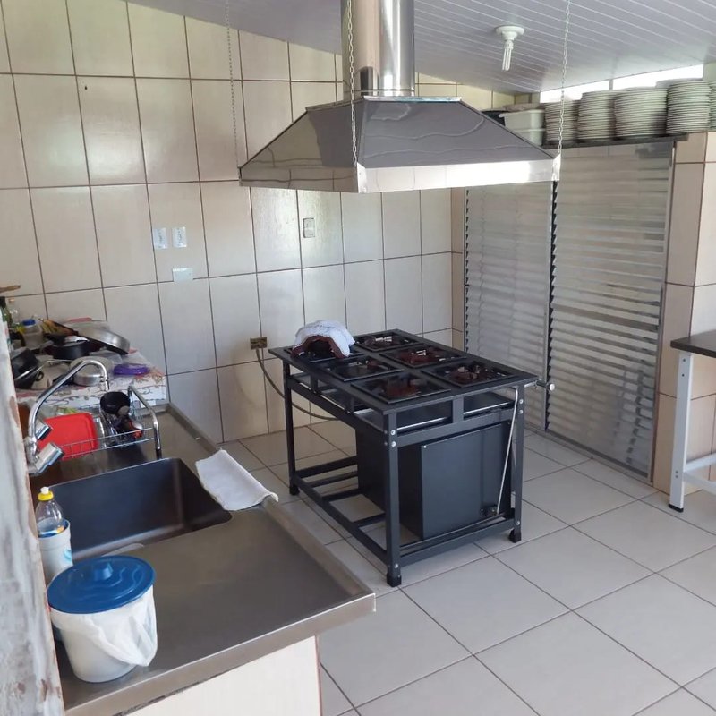 CHÁCARA COM 1.568 METROS NA REGIÃO DE PINDAMONHANGABA, S.P - Pindamonhangaba - 