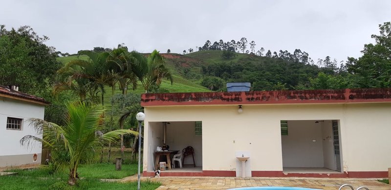 FAZENDA COM 110 HECTARES EM JACAREÍ, S.P - Jacareí - 