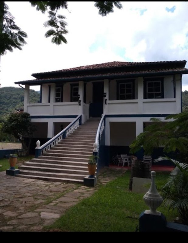 FAZENDA CENTENÁRIA COM 64 ALQUEIRES EM LORENA, S.P - Lorena - 