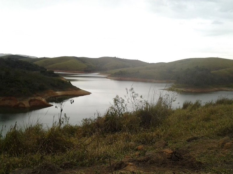 ÁREA RURAL COM 30.000 METROS  BEIRA DA REPRESA EM JAMBEIRO, S.P - JAMBEIRO - 