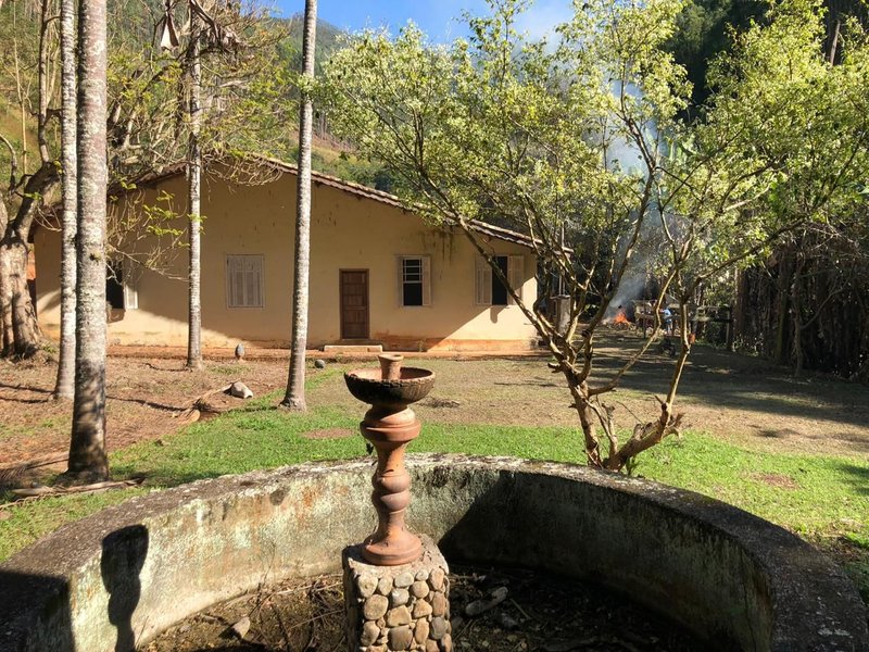 FAZENDA COM 52 ALQUEIRES EM ROSEIRA, S.P - ROSEIRA - 