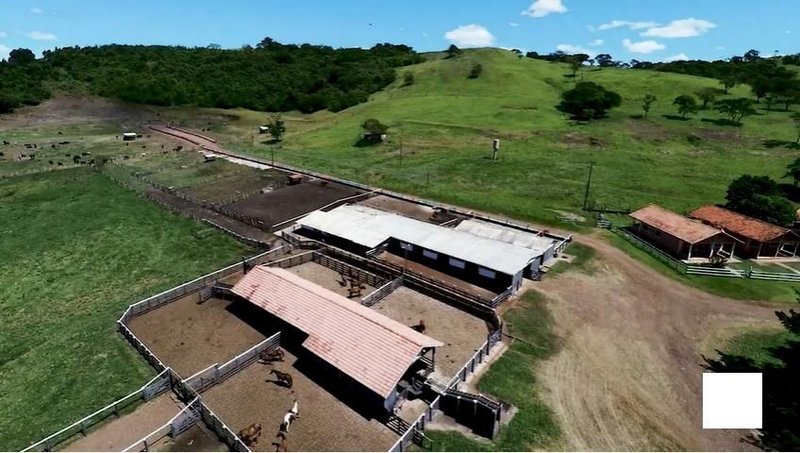 FAZENDA COM 3.363,80 HECTARES NA REGIÃO DE RIO CLARO, M.G - Carmo do Rio Claro - 