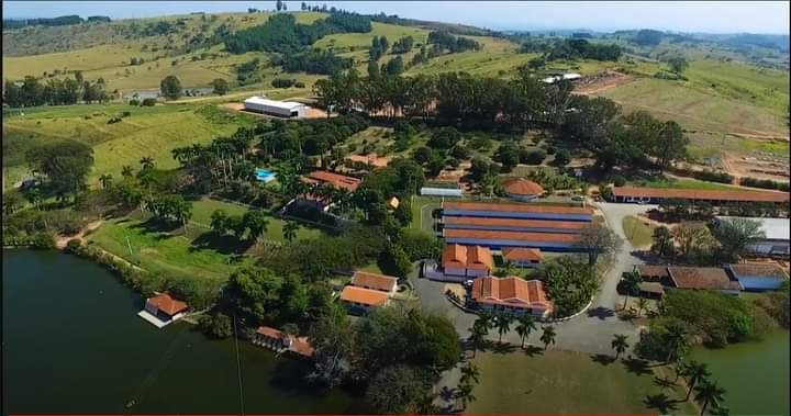 FAZENDA COM 550 ALQUEIRES NA REGIÃO DE VARGEM GRANDE, S.P - Várzea Paulista - 